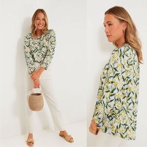 Pomander Place Green and White Floral Blouse